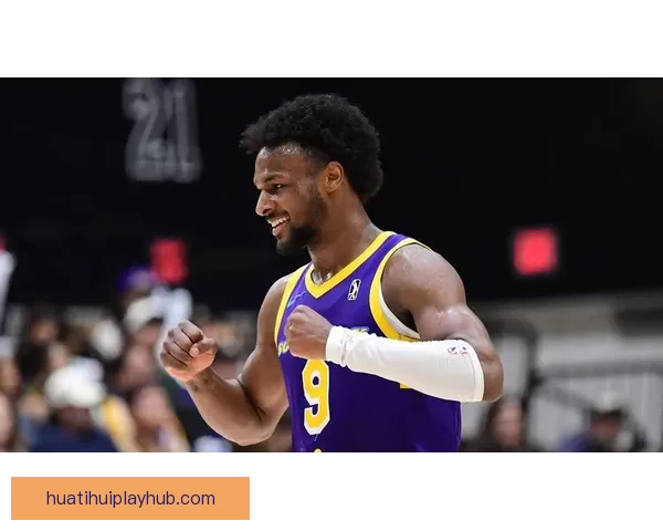 布朗尼背靠背连胜带领南湾湖人13战全胜 雷迪克称赞其努力表现 布朗尼背靠背连胜带领南湾湖人13战全胜 雷迪克称赞其努力表现